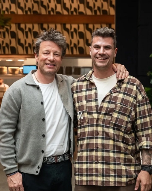 akispetretzikis-jeimioliver