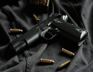 pistoli
