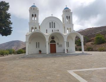 naos-Arseniou-paros