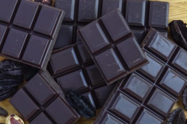 μαύρη σοκολάτα