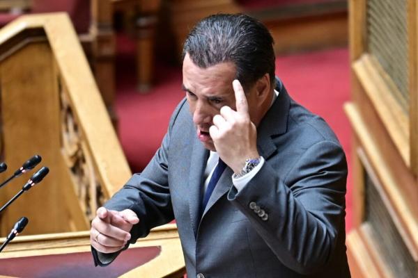 Αδωνις: Υπουργός Προπαγάνδας της αυλής Μητσοτάκη