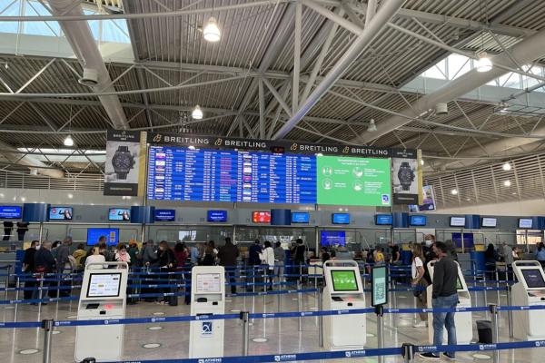 aia-money-tourism-photo