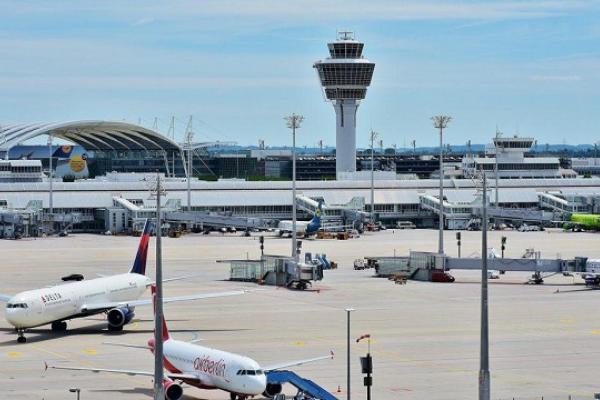 airport-2384837-1280-1024x682-1