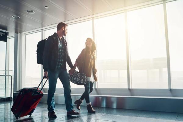 airport-tourists