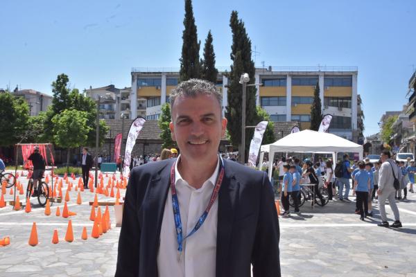 Dimarxos mamakos
