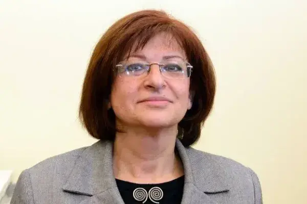 manolakou.