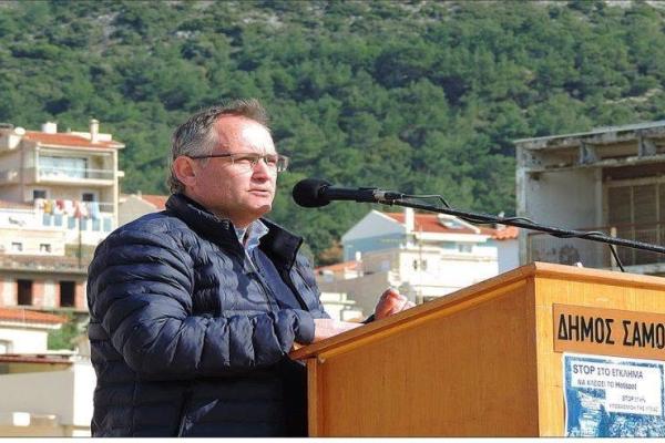 stefanis.
