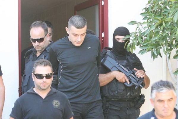 Αλκέτ Ριζάι-Φυλακές