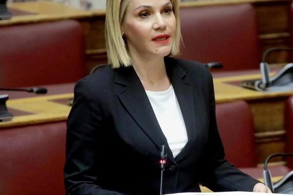 iatridi.