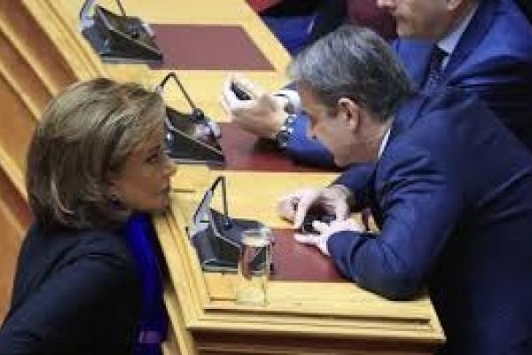mitsotakis-ntora